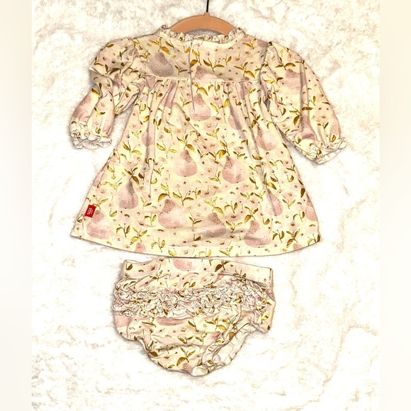 Magnetic Me Pearadise Dress with Ruffle Bottom Bloomers: size 0-3mos - Picture 12 of 12